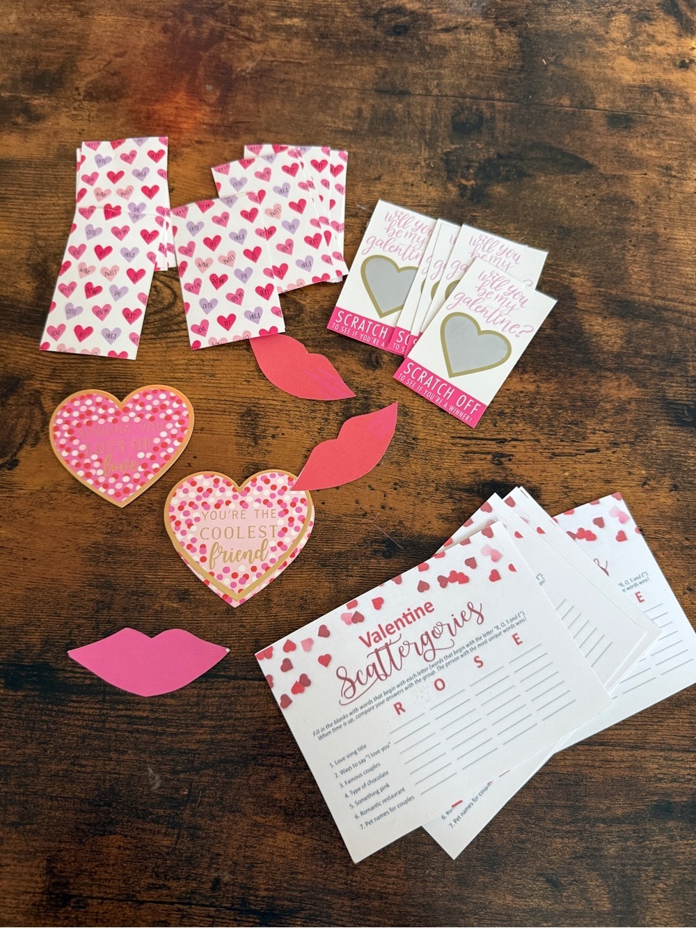 Valentine's Galentine’sParty Scattergories Game Set - Pink Hearts & Gold Accents